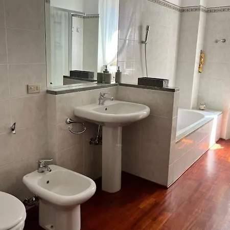 Casa Gelsomino -casa With Garden, Near The בית נופש